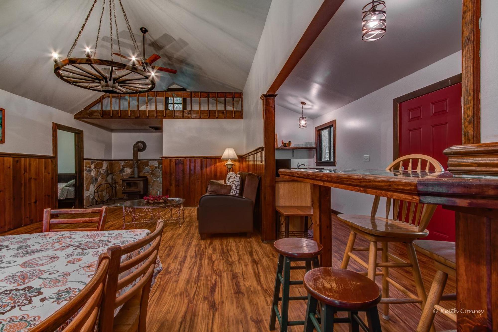Magnolia Streamside Resort Canadensis Szoba fotó